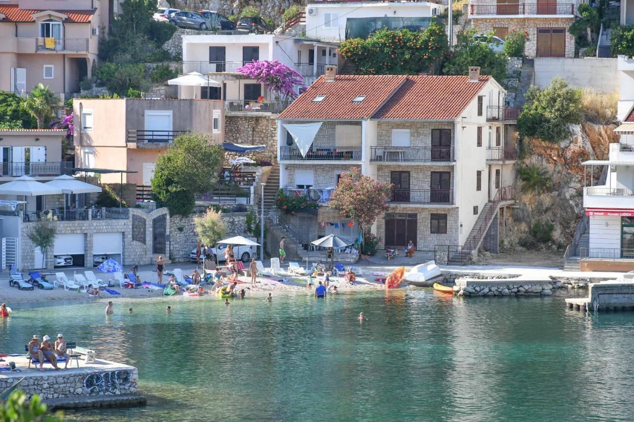 Apartmani Dora Duboka Esterno foto