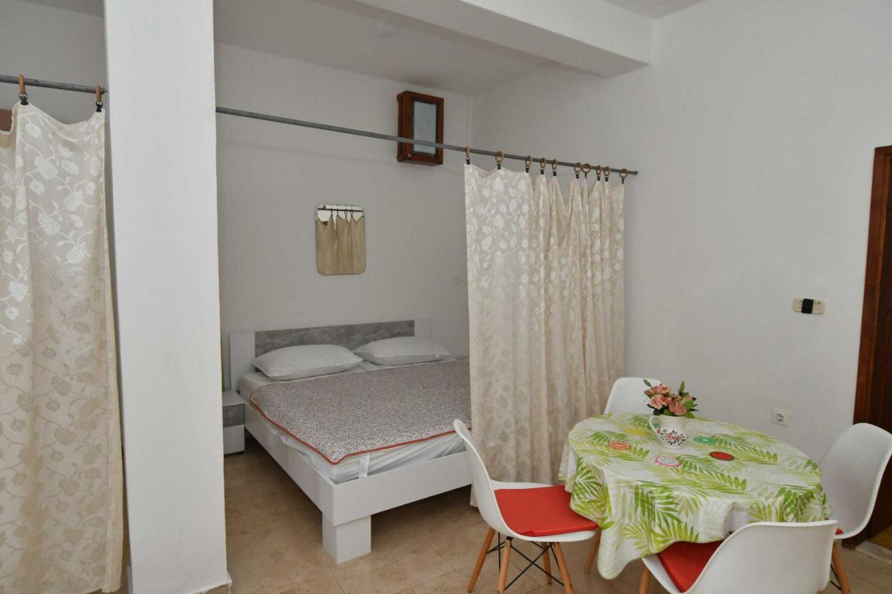 Apartmani Dora Duboka Esterno foto