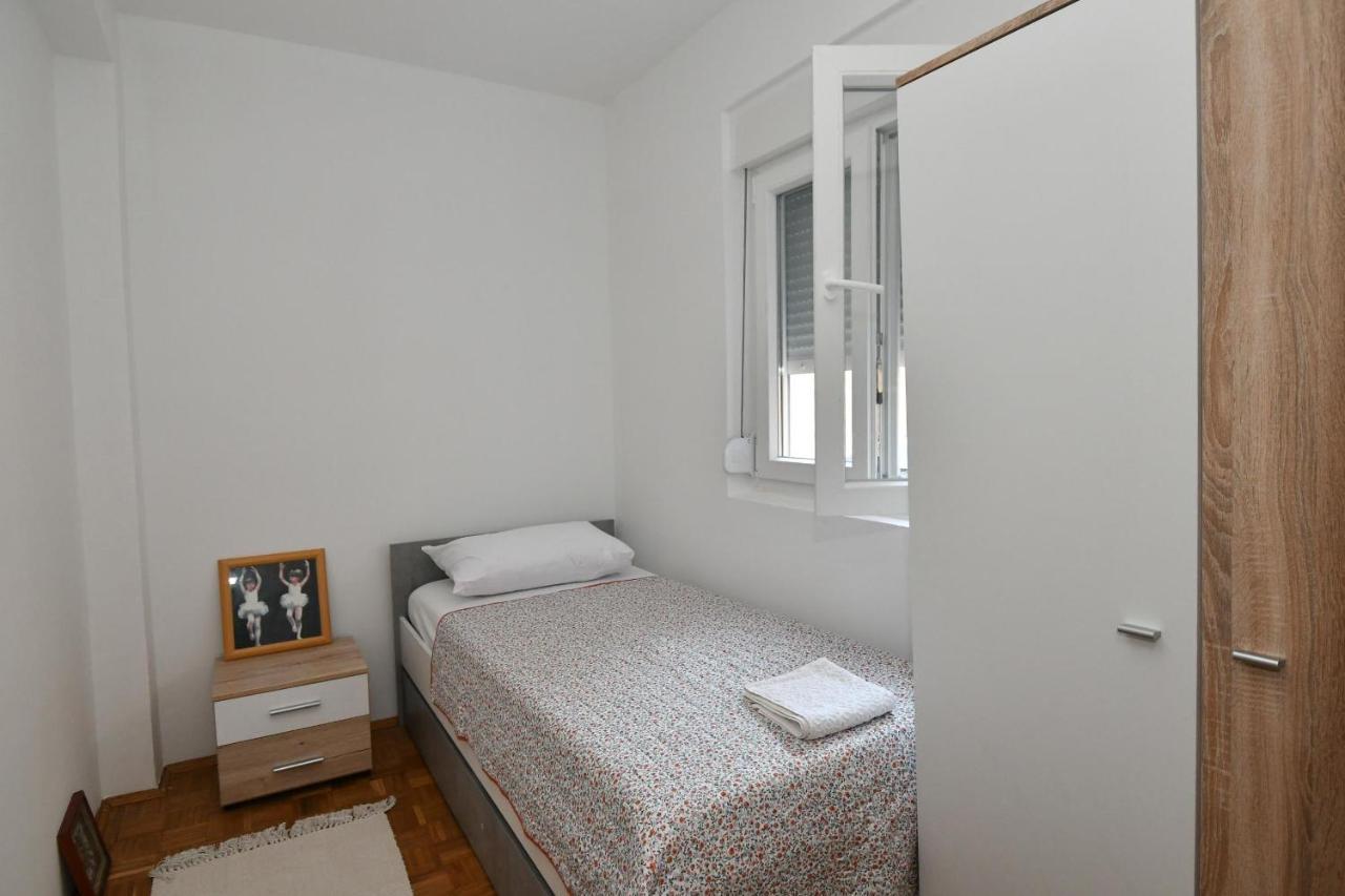 Apartmani Dora Duboka Esterno foto